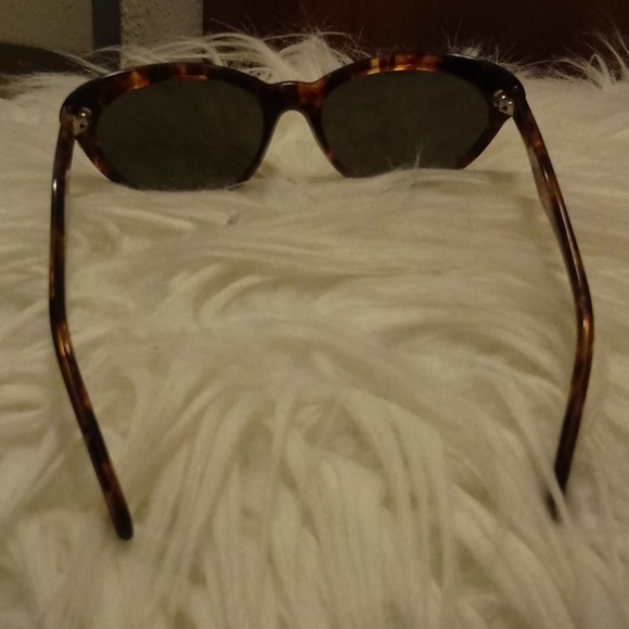 Guess sunglasses - Picture 6 of 8